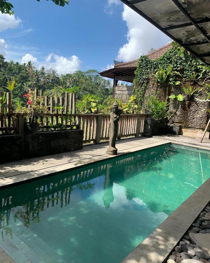 Ubud Paras Villa Exterior photo