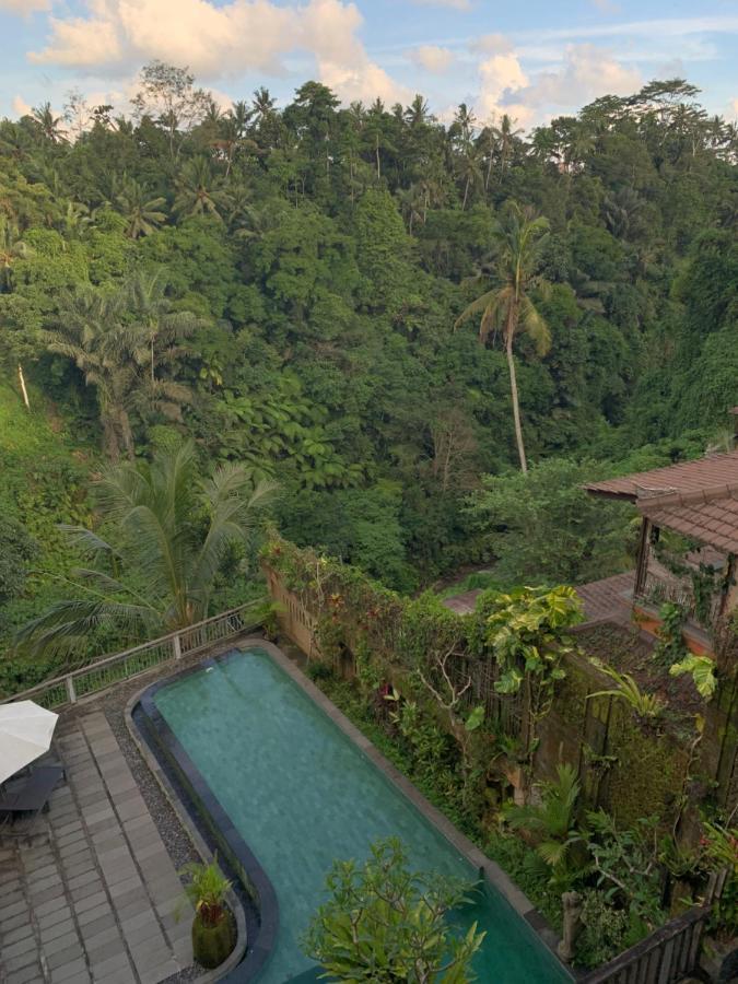 Ubud Paras Villa Exterior photo