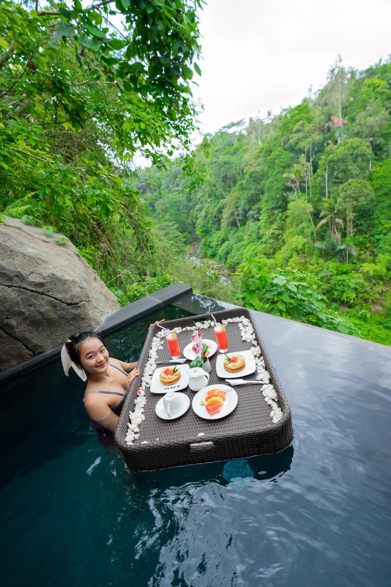 Ubud Paras Villa Exterior photo