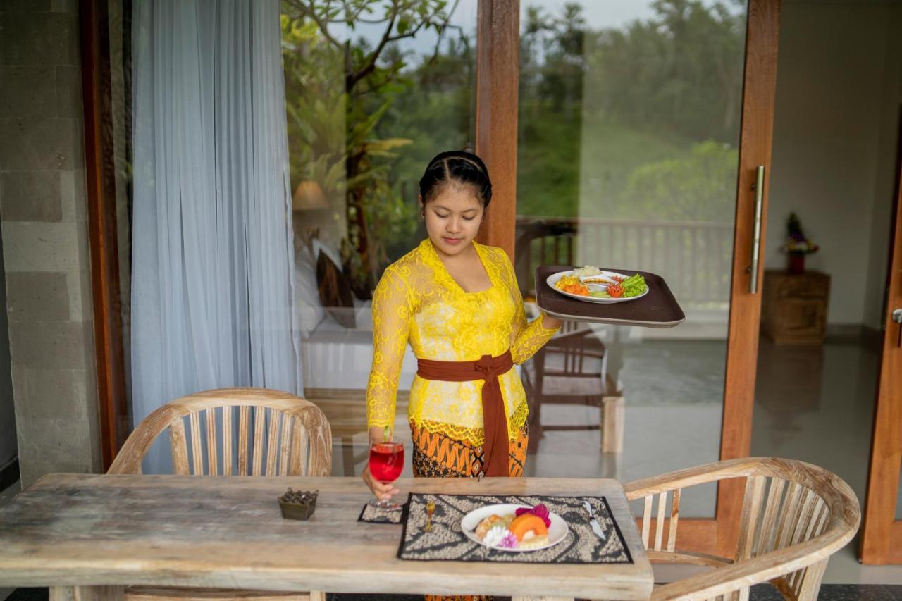 Ubud Paras Villa Exterior photo